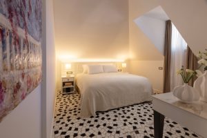 VLROOMS0024